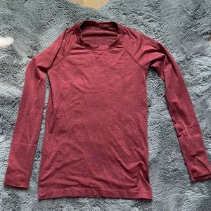 Lululemon athletics women long sleeve/ size S